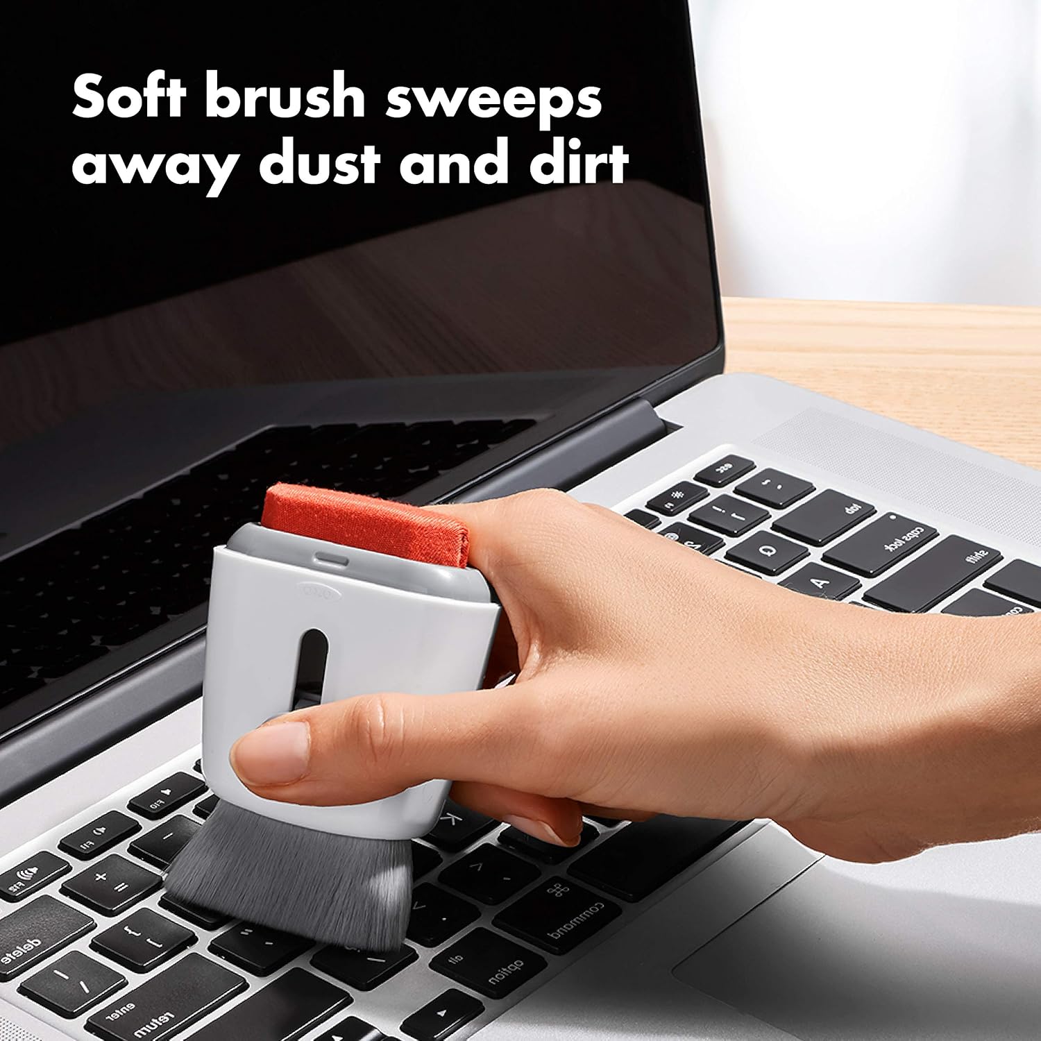 Sweep & swipe laptop cleaner - view 3